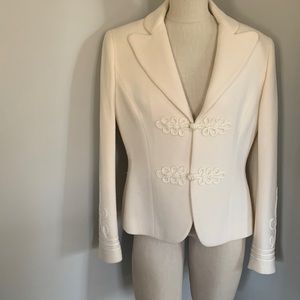 The most beautiful, classic winter white wool blend blazer!